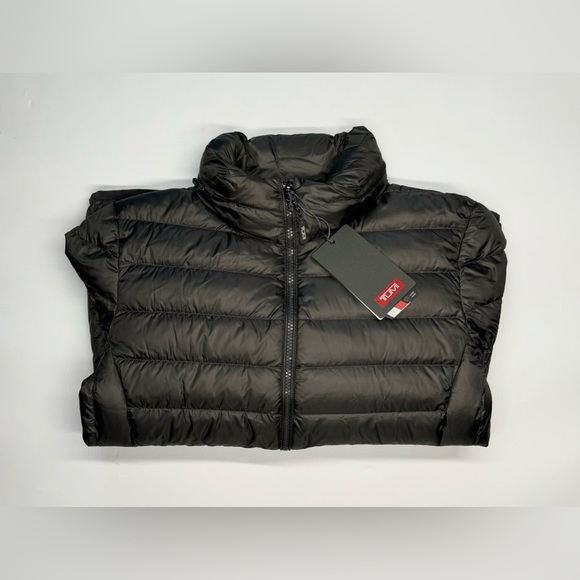 SOLD Tumipax Charlotte Packable Travel Puffer Jacket - Picture 3 of 6